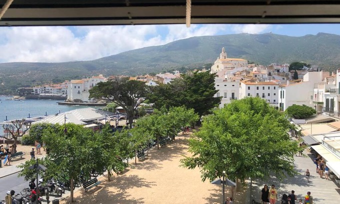 Cadaques House | ROQUES - Casa en primera línea de mar en CADAQUÉS