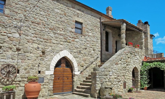 Roccastrada Apartment | Rosa - Borgo la Civitella by Interhome