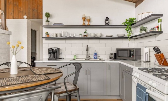 Pekin House | Rose 10½ · Pekin: Platform 10½ - Potterhead Special