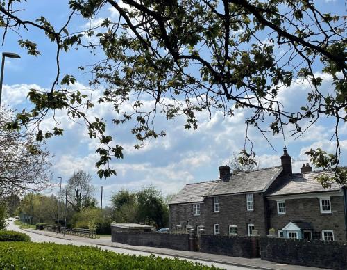 Llanvihangel Crucorney House | Rose Cottage
