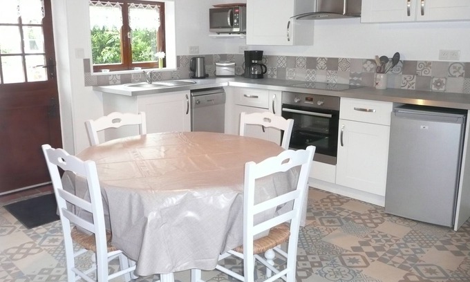 Nouvion Cottage | ROSE COTTAGE IN BAY OF SOMME