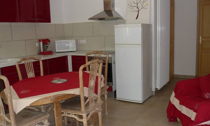 Monteux Cottage | Rosemary Cottage in a renovated farmhouse.