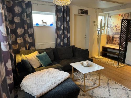 Flemingsberg Apartment | Rosenhill