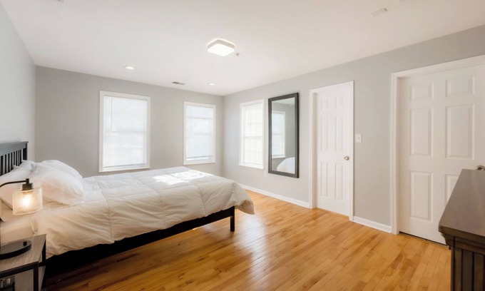 Oxon Hill House | Rosier Suites