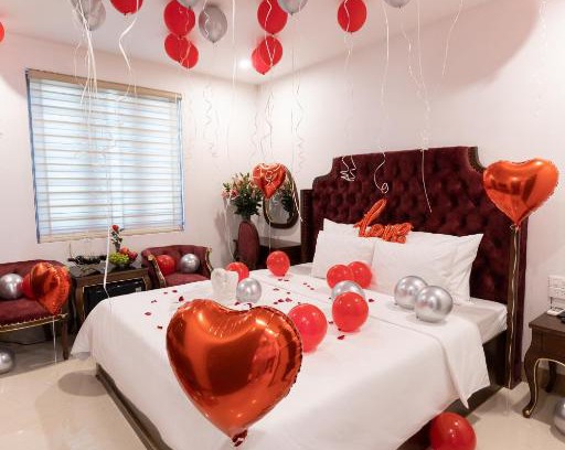 Hanoi Hotel | Royal Hotel Sài Đồng - Long Biên