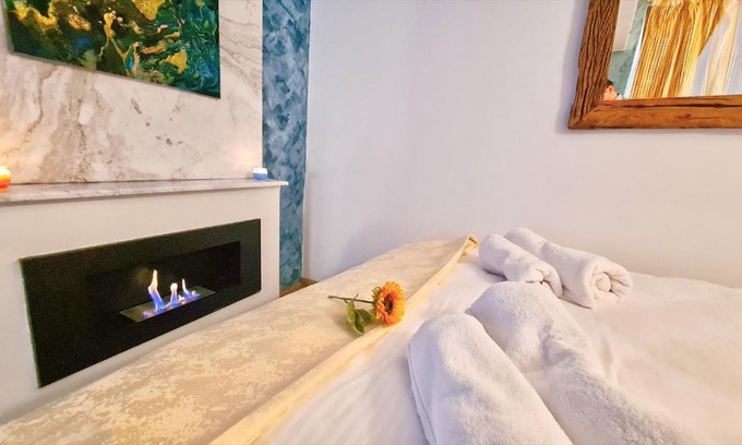 Cluj-Napoca City Centre Apartment | Royal mansion in Unirii Square