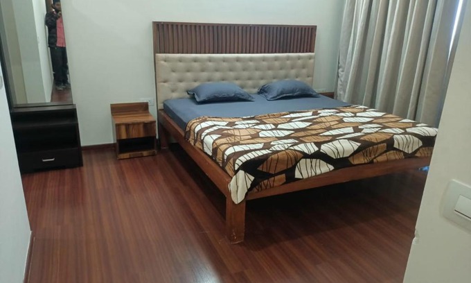 Hadapsar Bed & Breakfast | Royal Nest - Magarpatta City