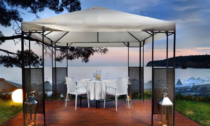 Potos Hotel | Royal Paradise Beach Resort & Spa