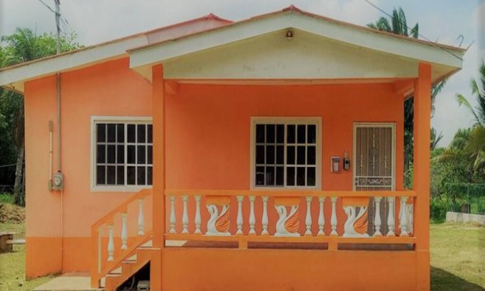 Crooked Tree House | Royal Properties Link