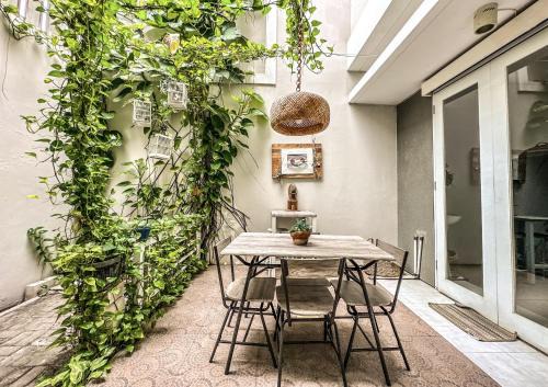 Surabaya House | Royal Residence 3BR Exclusive Town House in West Surabaya by Le Ciel Hospitality