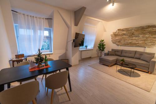 Magdeburg Apartment | RR - Apartments "Alte Detektei" - Parking - Balcony - TV