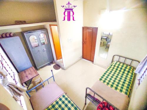 Lakshmipuram Hostel | RR Paying Guest