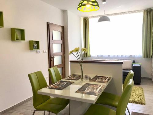 Sarvar Apartment | Rubin Eszter Apartman Sárvár