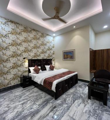 Mahmoorganj House | Ruby Home Stay