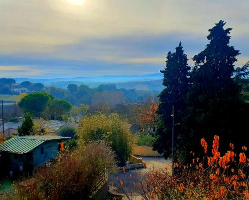 Montreal House | Rue Basse - village house overlooking the Pyrenees