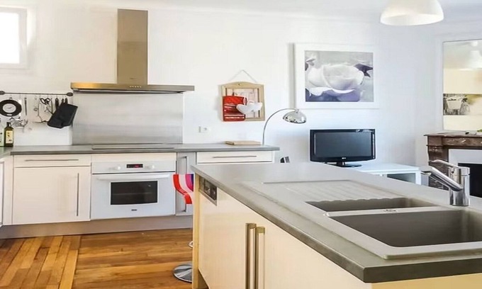 Archives Apartment | Rue de Turenne -in the heart of the ancient neighborhood of Marais