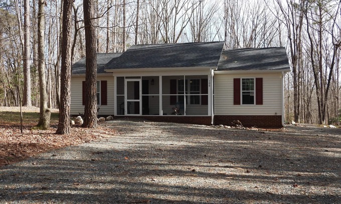 Merifield Acres House | Ruffin' It at Kerr Lake, New Home, Quiet Neighborhood in the Woods, Lake Access