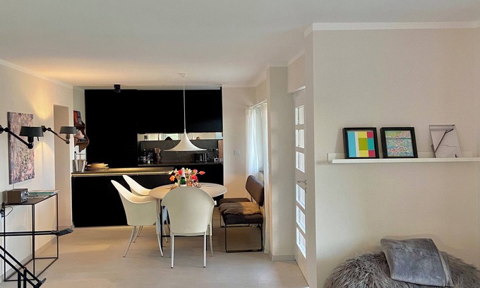 Obrigheim Apartment | Ruhige Designwohnung mit Traumhaftem Blick und Garten Nähe Weinstraße/pfalz