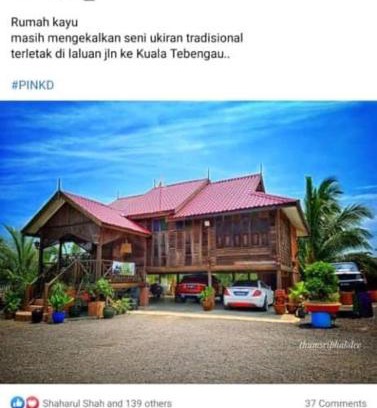 Kuala Kedah Ski Chalet | RUMAH KAYU ED BEACH Cafe