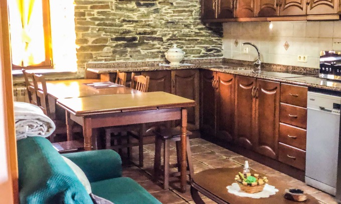 Pumares Apartment | RURAL APARTMENT "LA CARBAYEIRA" - LARGE DUPLEX WITH TWO TICKETS