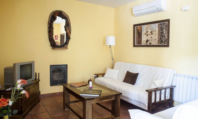 Horcajo Cottage | Rural apartment Ramajal Rural for 4 people