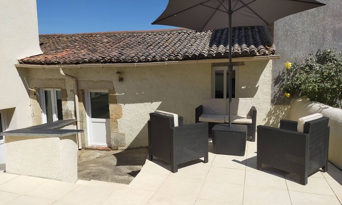 Le Busseau Cottage | Rural Cottage with garden on the border of the Deux-Sevres and Vendee