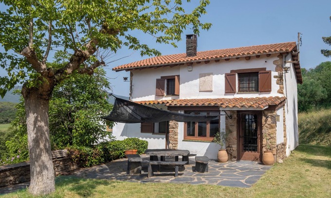 Fogars de Montclus Cottage | Rural house in the Montseny natural reserve