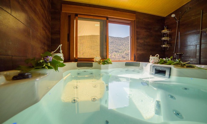 Laroya Cottage | RURAL HOUSE "LA CASA EN REVÉS"