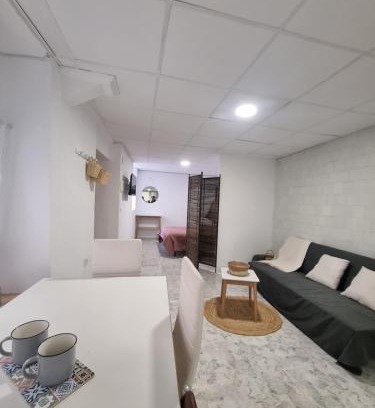 Cortes de Pallas Apartment | Rural studio