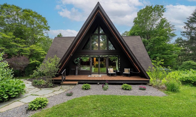 LaFayette Ski Chalet | Rustic A Frame Cabin. Nature retreat on 4 acres! 15 minutes from 3 waterfalls