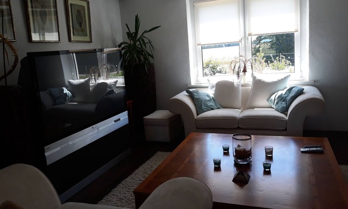 Luessow House | Rustic and large holiday home in front of Stralsund