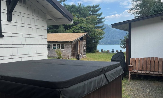 Amanda Park Cabin | Rustic cabin with WiFi in the Olympic National Park with lake view.