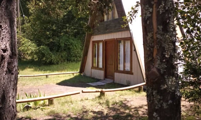Melipeuco Cabin | Rustic country cabin.