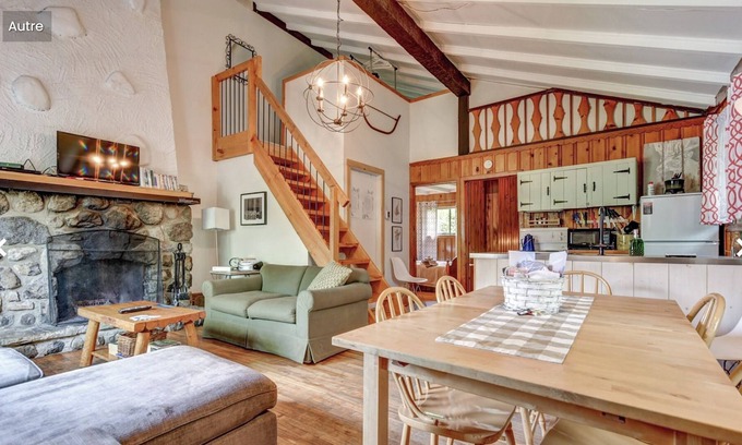 Val David Cabin | Rustic Duplex: nice vintage cottage in Village Suisse resort, heart of Val-David