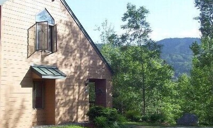 Bretton Woods House | Rustic Elegance - 3 Bedroom Townhome at Bretton Woods