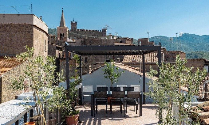 San Gregorio da Sassola Apartment | "Rustic Rome Retreat: Countryside Charm & Weekend Getaway"