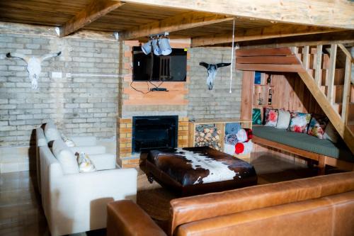 Chikomba Villa | Rustic Luxury Farm Cabin located in Hwedza - 2031
