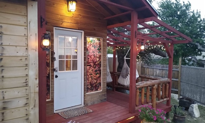 Kerrville Bed & Breakfast | Rustic Retreat-full brkfst included Zannabella B&B