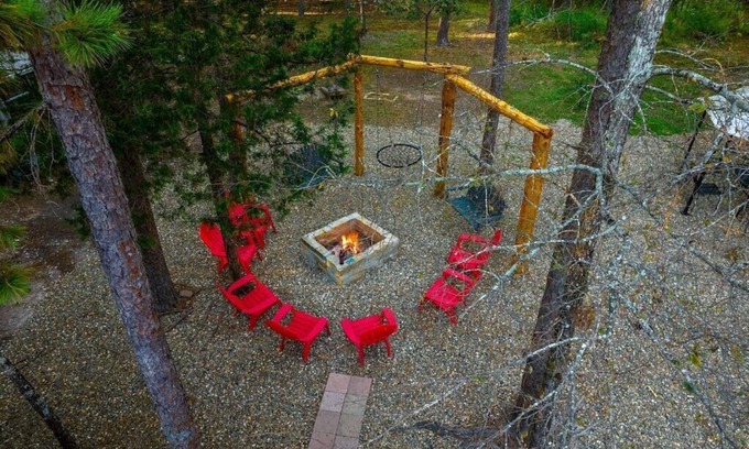 Broken Bow Cabin | Rustic Retreat in Hochatown | Starlit Hot Tub