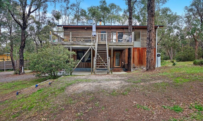 Aireys Inlet House | Rustic Treehouse - Aireys Inlet