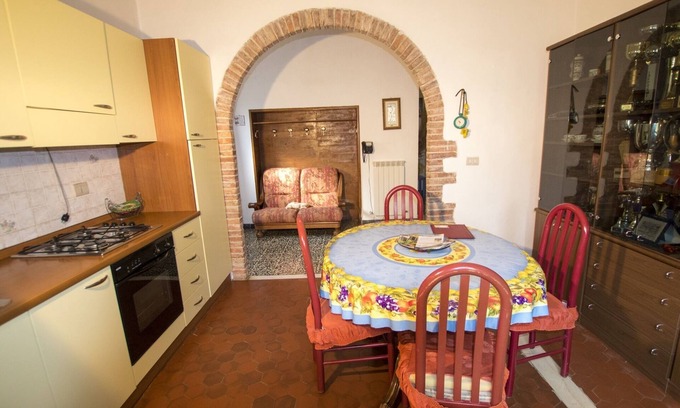 Massa Marittima Apartment | Rustic Tuscan Apartment