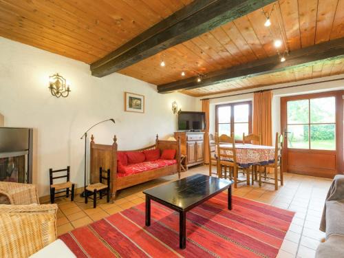 Lierneux House | Rustic Vacation Home, Baneux, cleaning included