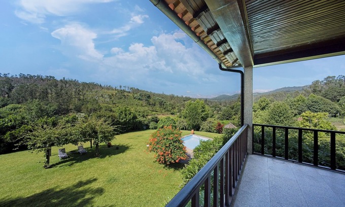 Povoa de Lanhoso Villa | Rustic villa with pool in Póvoa de Lanhoso!