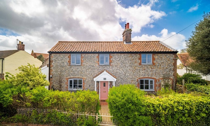 Bacton Cottage | Ruthie Cottage - brick and flint cottage within walking distance to the beach
