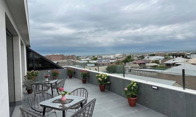 Vagharshapat Apartment | RUVA Guest House