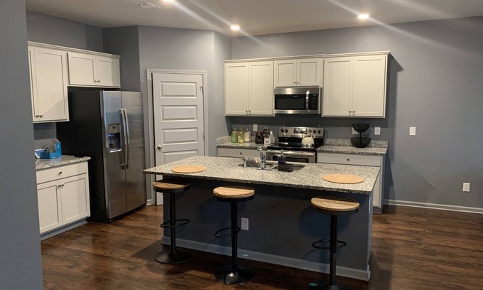 Hampton House | S&S LUXE RENTAL Romantic family get away.