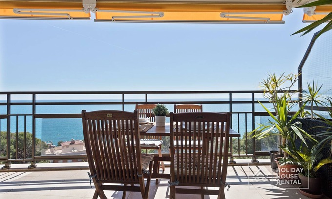 Cap de Salou Apartment | S18 PANORAMIC SEA VIEWS -WIFI, PARKING-