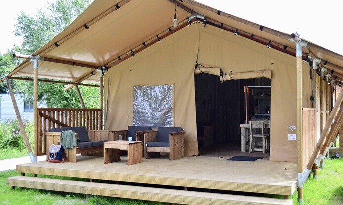 's-Gravenzande House | Safari Tent at Vlugtenburg Beach