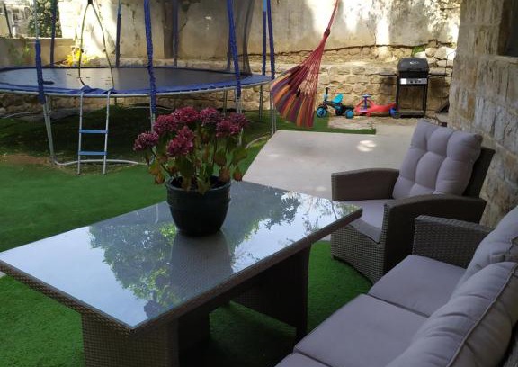 Safed Old City Apartment | Safed Kingdom