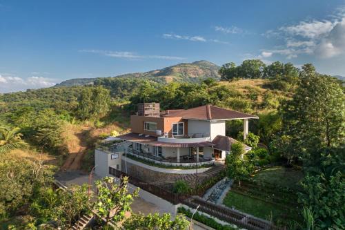 Paud Villa | SaffronStays Kaleidoscope, 4BR heated pool villa in Mulshi